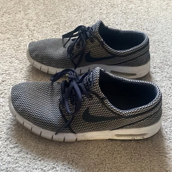 Nike Air Stefan Janoski Daily Use Skateboard Shoes Men’s Size 8 Woman’s 10