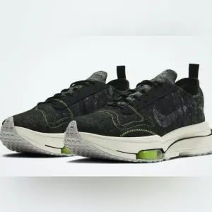 Nike Air Zoom-Type Men's Shoes - Black and Green 10.5