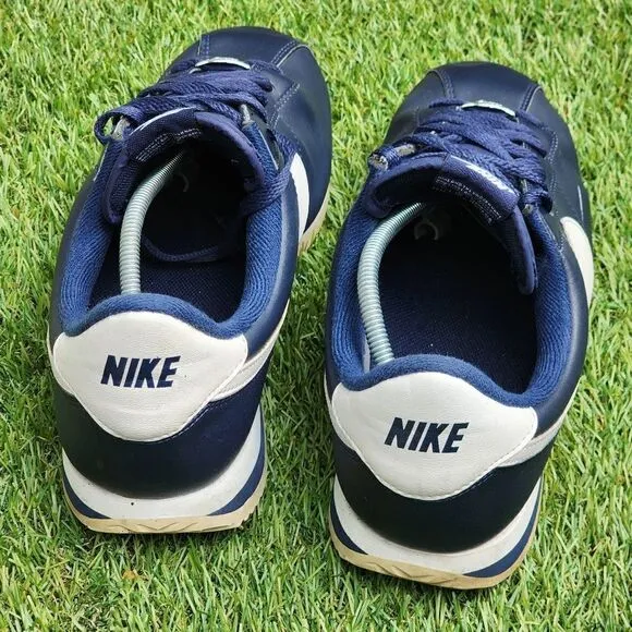 NIKE CORTEZ CLASSIC- Mens Shoes - SIZE 11 -- SEE PICTURES --