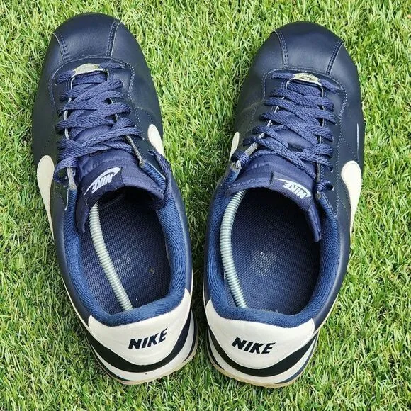 NIKE CORTEZ CLASSIC- Mens Shoes - SIZE 11 -- SEE PICTURES --