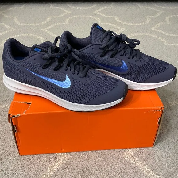 NIKE DOWNSHIFTER 9 (GS) NWT
