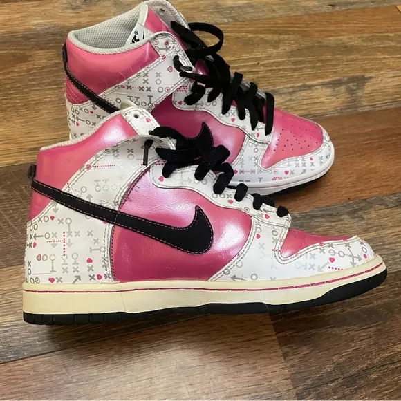 Nike Dunk High Valentine’s Day Pink And Black Sneakers