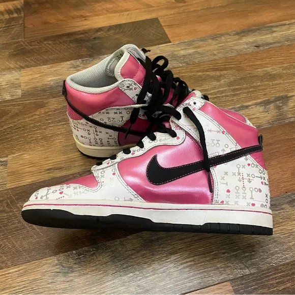Nike Dunk High Valentine’s Day Pink And Black Sneakers