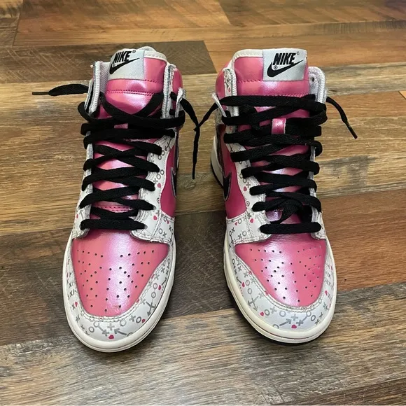 Nike Dunk High Valentine’s Day Pink And Black Sneakers