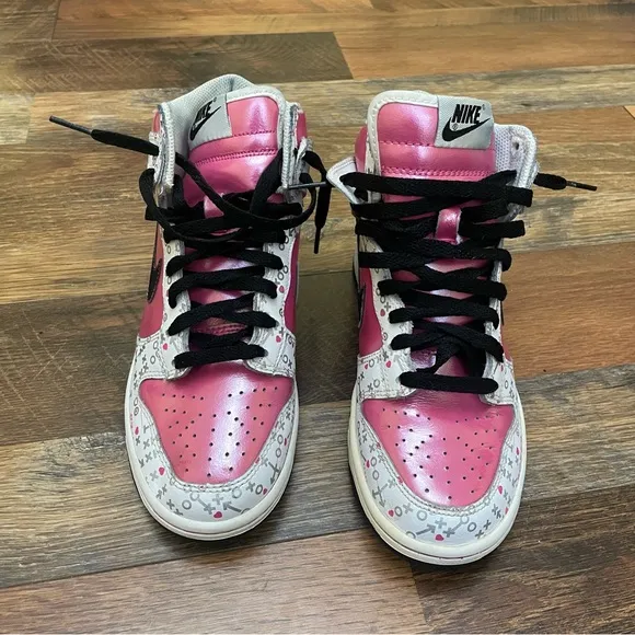 Nike Dunk High Valentine’s Day Pink And Black Sneakers