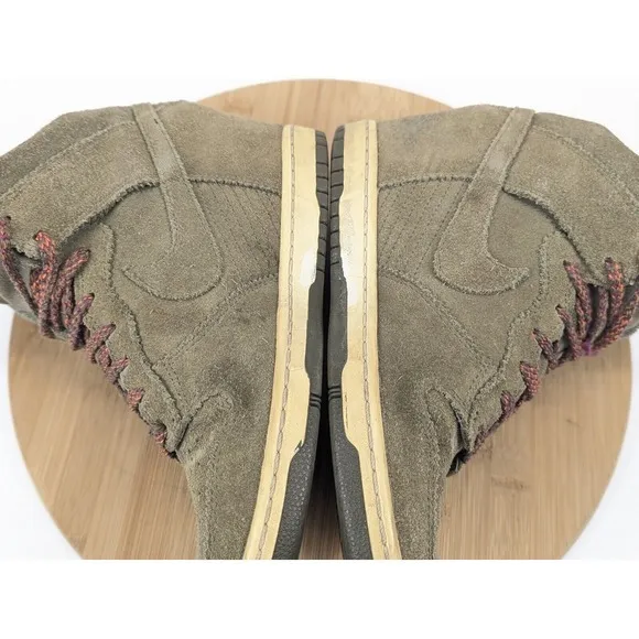 Nike Dunk Sky‎ Hi Wedge Shoes Size 9.5 Womans Olive Green Sneakers
