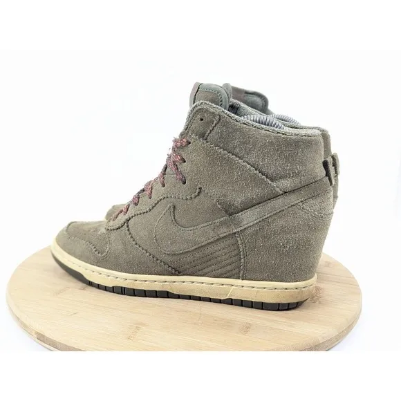 Nike Dunk Sky‎ Hi Wedge Shoes Size 9.5 Womans Olive Green Sneakers