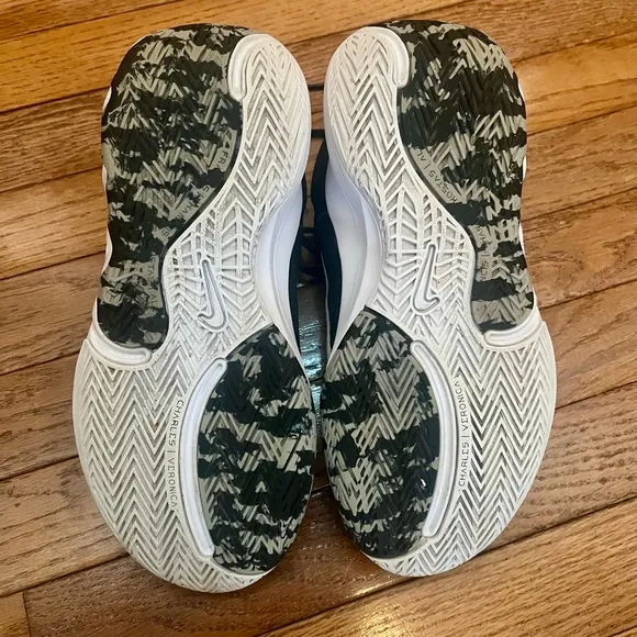 Nike Giannis Immortality 2 Sneaker - 6.5 Y