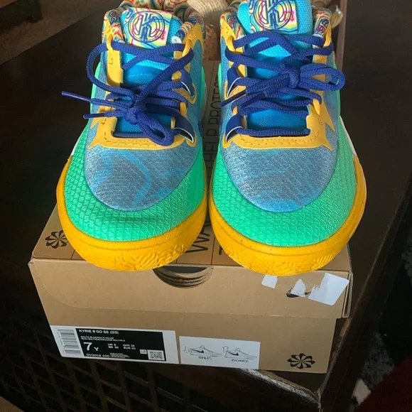 Nike Kids Kyrie 6 Basketball Shoes - Blue and Yellow