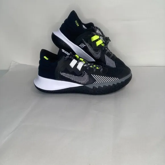 Nike Kyrie Irving Flytrap V Black and Gold Basketball Shoe NWT