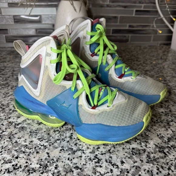Nike Lebron 19 GS ‘Tropical’ Boys Shoes Size 4.5Y