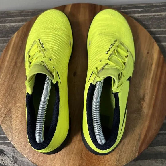 Nike Phantom Venom Club IC Indoor Soccer Shoes Men's Size 7 AO0578-717 Neon