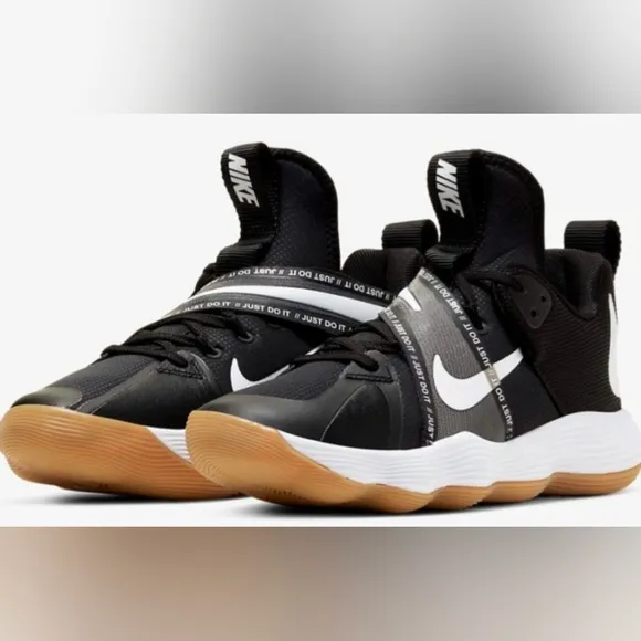 Nike React HyperSet Volleyball Sneakers Size 7 NWOT MSRP $135