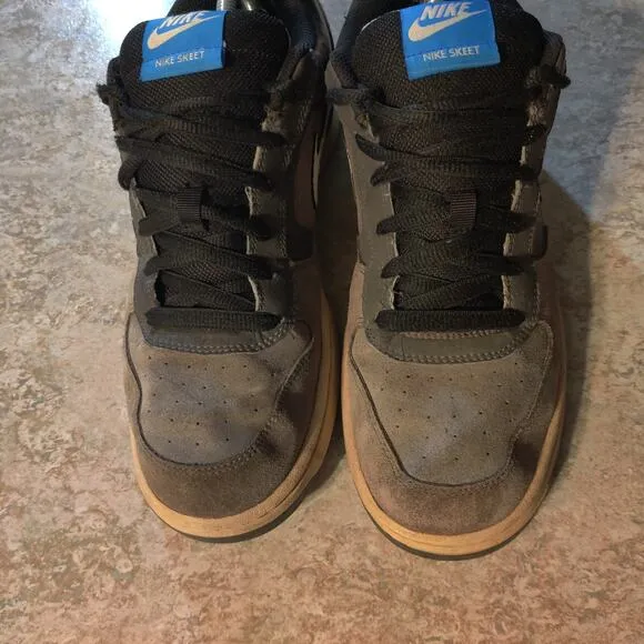 Nike SB Dunk Skeet Low Skateboard Shoes Men’s 10.5 Y2K Sneakers Gray Blue Rare.
