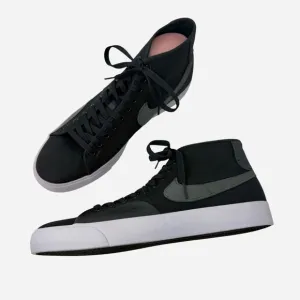 Nike SB Men’s Size 11.5 Skateboard Blazer court Chukka XT Black shoes New