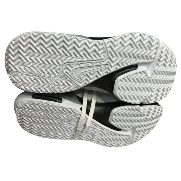 Nike Shoes Men 11.5 White Black Lebron Witness VII Basketball Sneakers Athletic