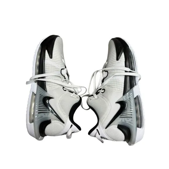 Nike Shoes Men 11.5 White Black Lebron Witness VII Basketball Sneakers Athletic