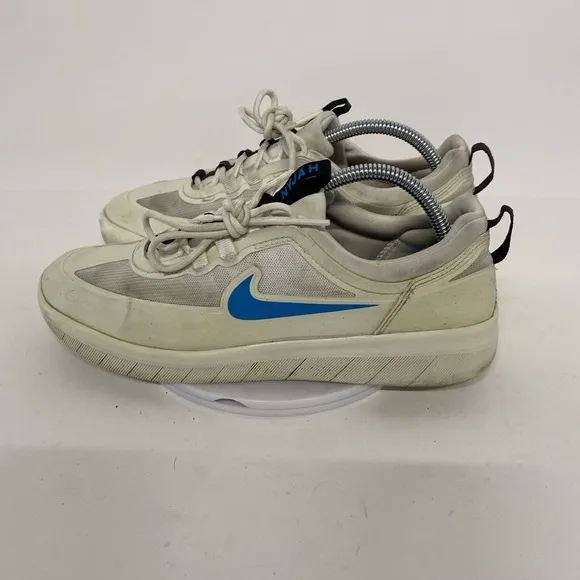 Nike Shoes Men Size 8.5 SB Nyjah Free 2 White Alternate Swoosh Skateboard 4118