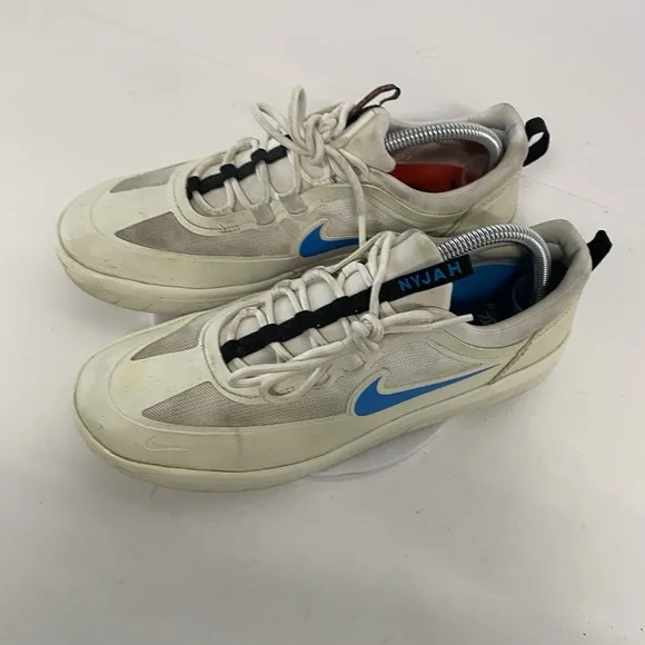 Nike Shoes Men Size 8.5 SB Nyjah Free 2 White Alternate Swoosh Skateboard 4118