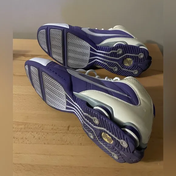 Nike Shox Air Dream Vision Size 12 Mens Basketball Shoes 367190-118 Purple White