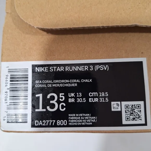 Nike Unisex Child Star Runner Running Shoes Coral Pink Size 13.5 Big Kid New