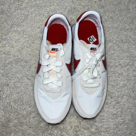 Nike Waffle Trainer 2 boys youth 6 tennis shoes NWOT white red black