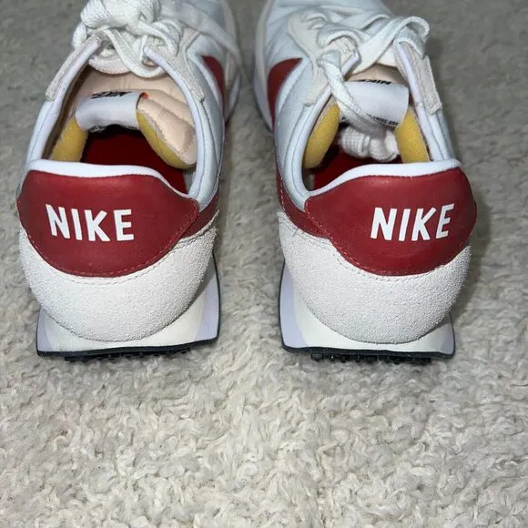 Nike Waffle Trainer 2 boys youth 6 tennis shoes NWOT white red black