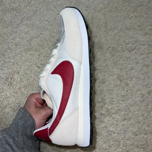 Nike Waffle Trainer 2 boys youth 6 tennis shoes NWOT white red black
