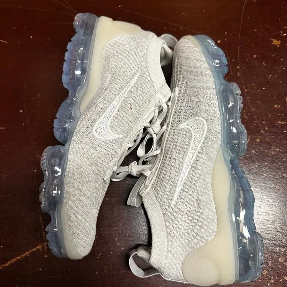 Nike Womens White Air VaporMax 2021 Flyknit Athletic Running Shoes Size US 11.5