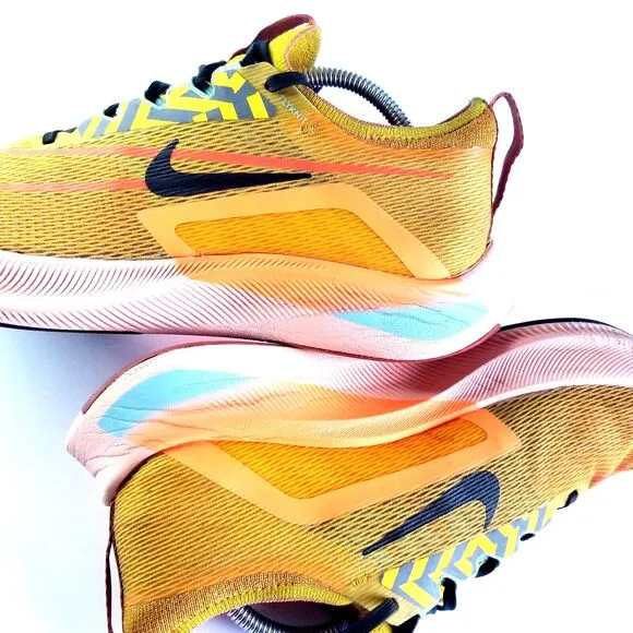 NIKE Zoom Fly 4 Men's Running Shoes University Gold Black Sz 11.5 45.5 Sneakers