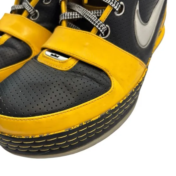 Nike ZOOM LEBRON VI‎ Taxi size 10.5