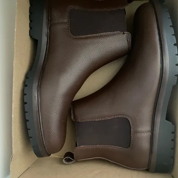 NORDSTROM RACK FitzCasual Chelsea Boot (Men) Boots Shoes Brown size 11