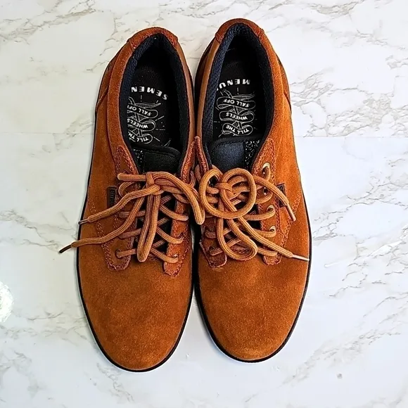 NWOT Etnies Brandon Semenuk Skateboard Shoes.