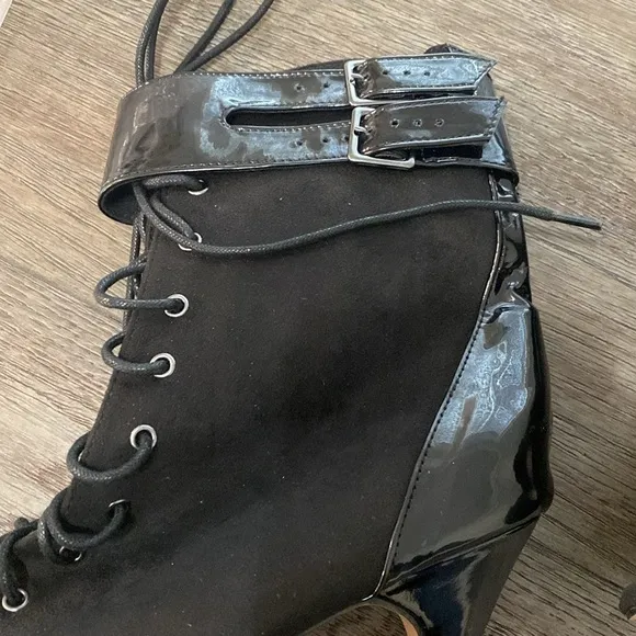NWT BURJU Under The Influence Open Toe Lace Up Buckle Ankle Boots | Black 13