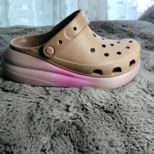 NWT. Classic Crush Clog Shoes Cork/ Dip.‎ 8