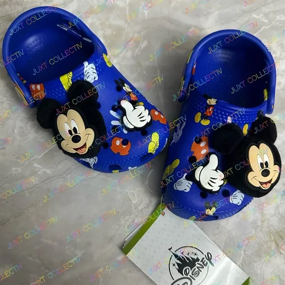 NWT Crocs Disney Park Mickey Mouse Classic Kids Clogs