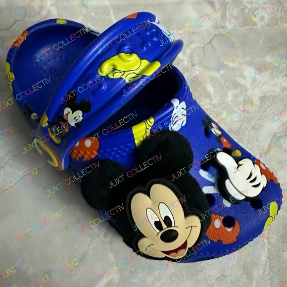 NWT Crocs Disney Park Mickey Mouse Classic Kids Clogs