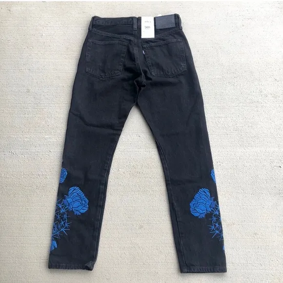 NWT Embroidery Levi’s Jeans