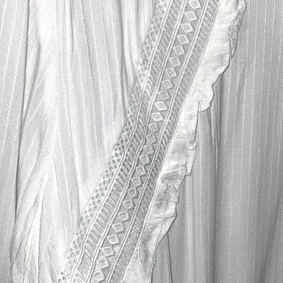 NWT Hello Molly White Scoop Neck Long Sleeve Dress