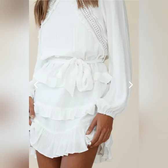 NWT Hello Molly White Scoop Neck Long Sleeve Dress
