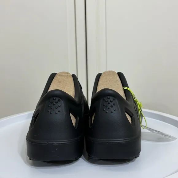 NWT Oofos 1300 Men's OOCANDOO Black Sandals Size 13