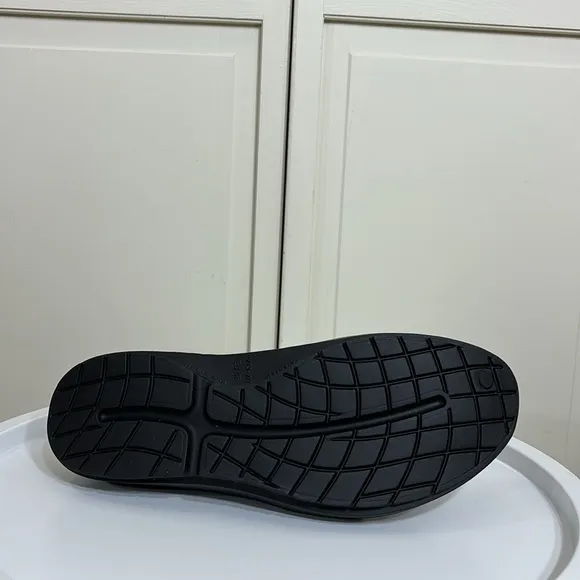 NWT Oofos 1300 Men's OOCANDOO Black Sandals Size 13