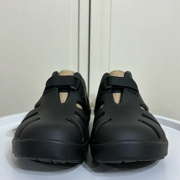 NWT Oofos 1300 Men's OOCANDOO Black Sandals Size 13