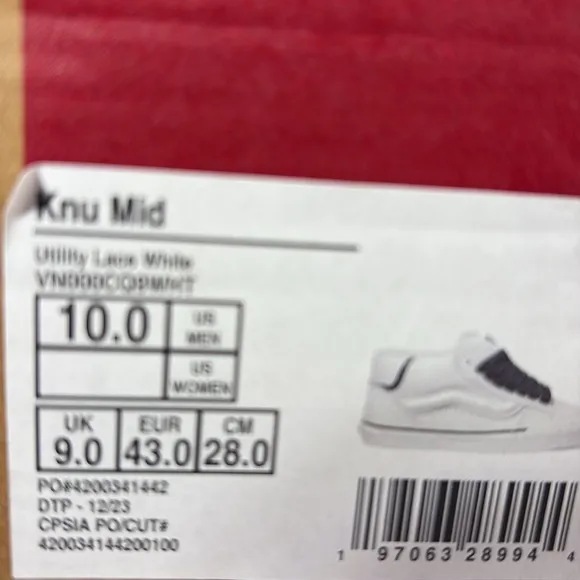 NWT Vans KNU Skool Mid Top Skateboard shoes Men’s 10