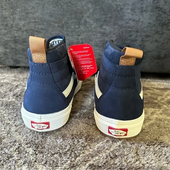 NWT Vans SK8 Hi Shoes Suede MTE-1 Water Resistant Women’s 10