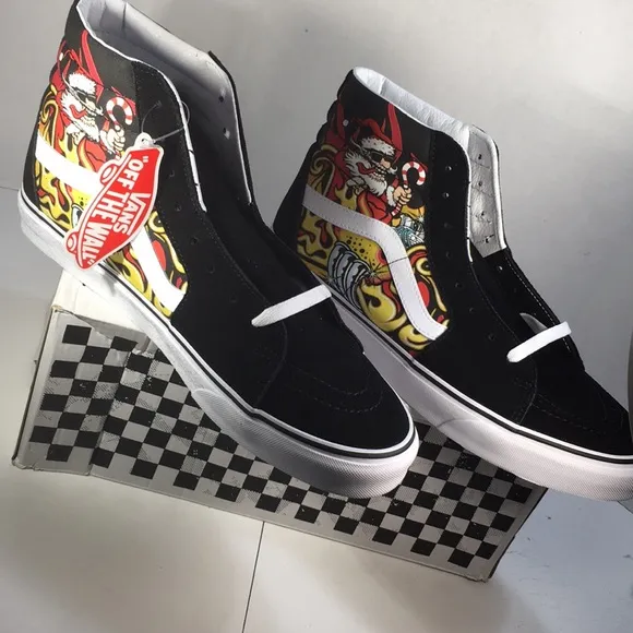 NWT Vans SK8 Hi Top Skateboard Shoes with Hot Rod Santa Design Men’s 9.5