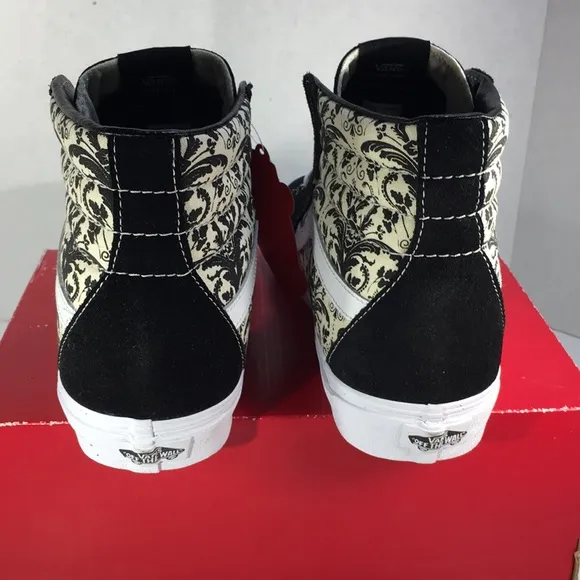 NWT Vans SK8 Hi Top Skateboard Shoes with Skull Tapestry Pattern Men’s 10