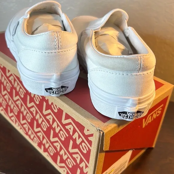 NWT Vans Unisex-Child Classic Slip-On Core kids size 1.5