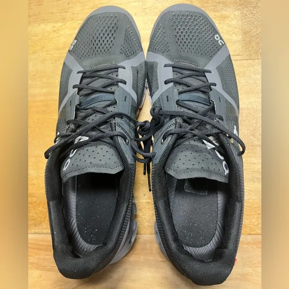 On CloudFlow REFLECTIVE Mens Size 12 Running Shoes Sneakers Black Gray