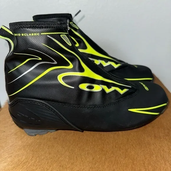 One Way‎ Premio Classic 9 Ski Boots 41003 EU46 US 9.5  NEW